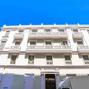 https://del-parque-flats-teatro-plaza-premium.1costadelsol.com